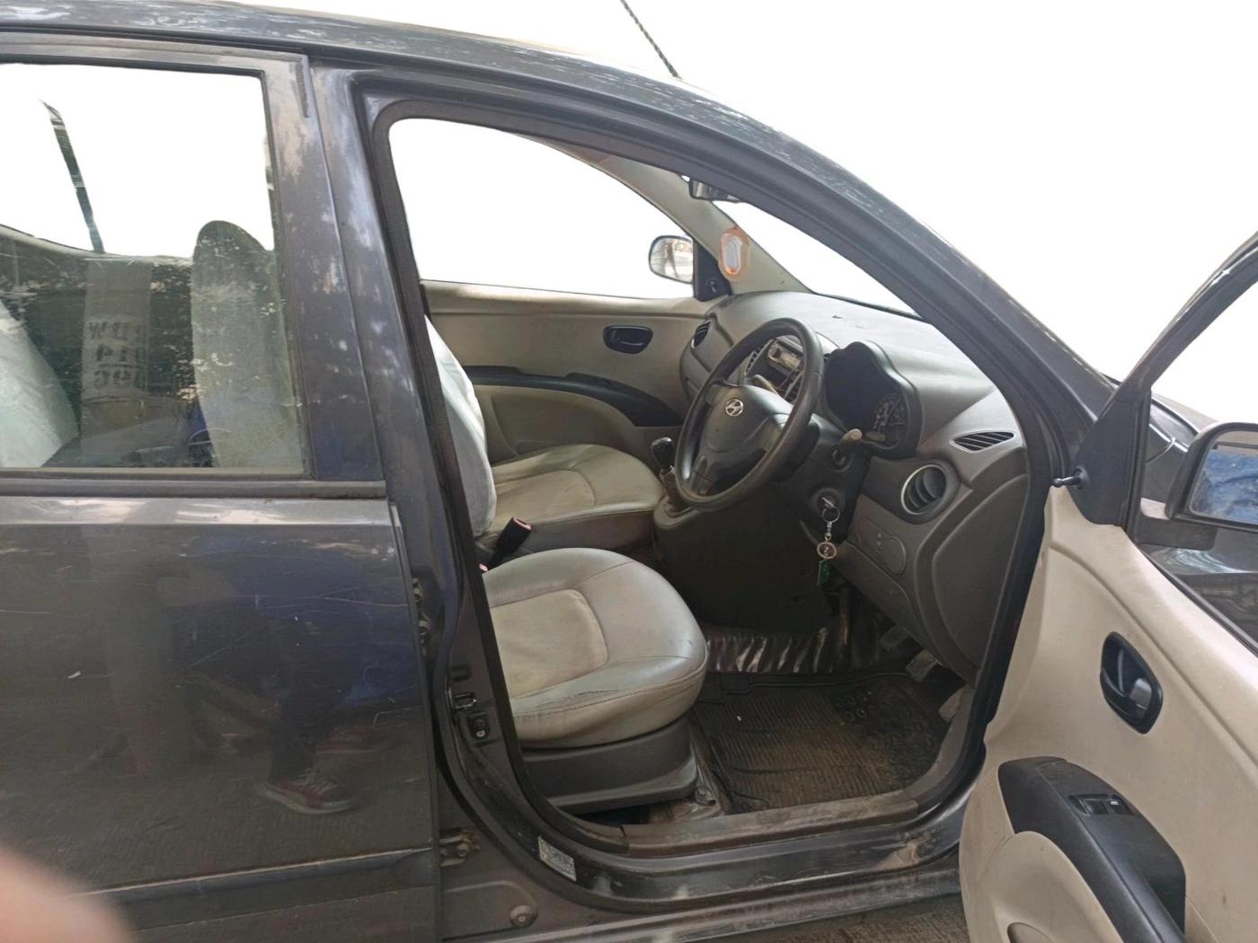 2011 Hyundai i10 ERA 1.1, Petrol, Manual, 70,646 km, interior