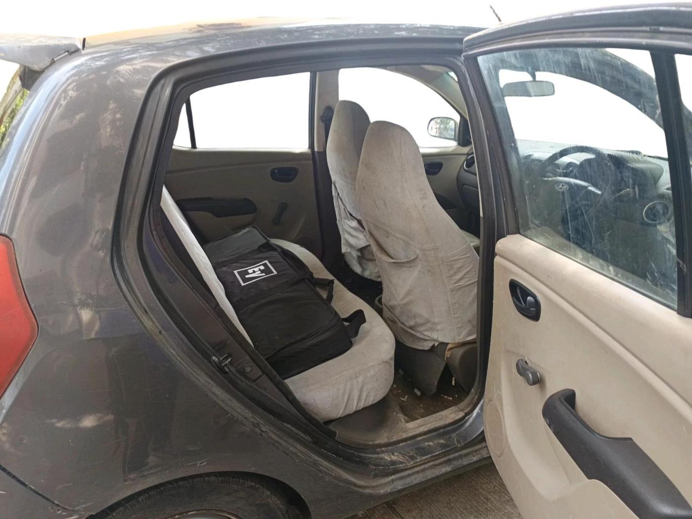2011 Hyundai i10 ERA 1.1, Petrol, Manual, 70,646 km, interior