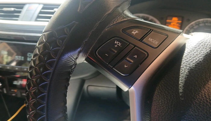 2011 Maruti Swift ZXI, Petrol, Manual, 68,600 km, interior