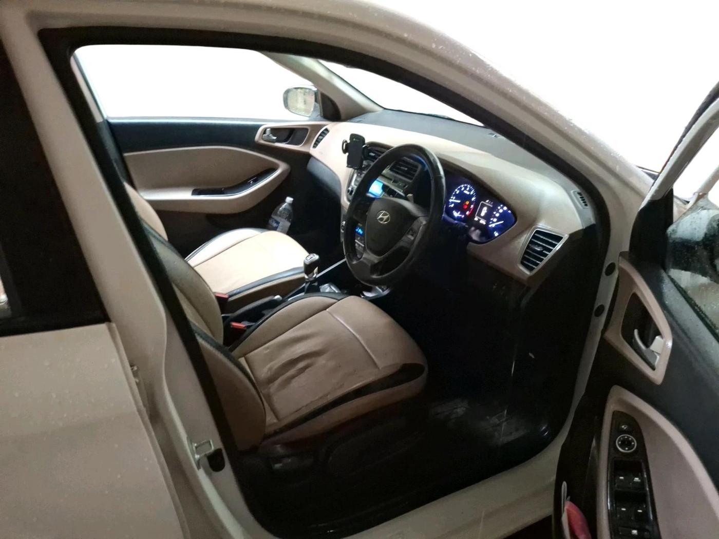2015 Hyundai Elite i20 ASTA 1.2, Petrol, Manual, 83,777 km, interior