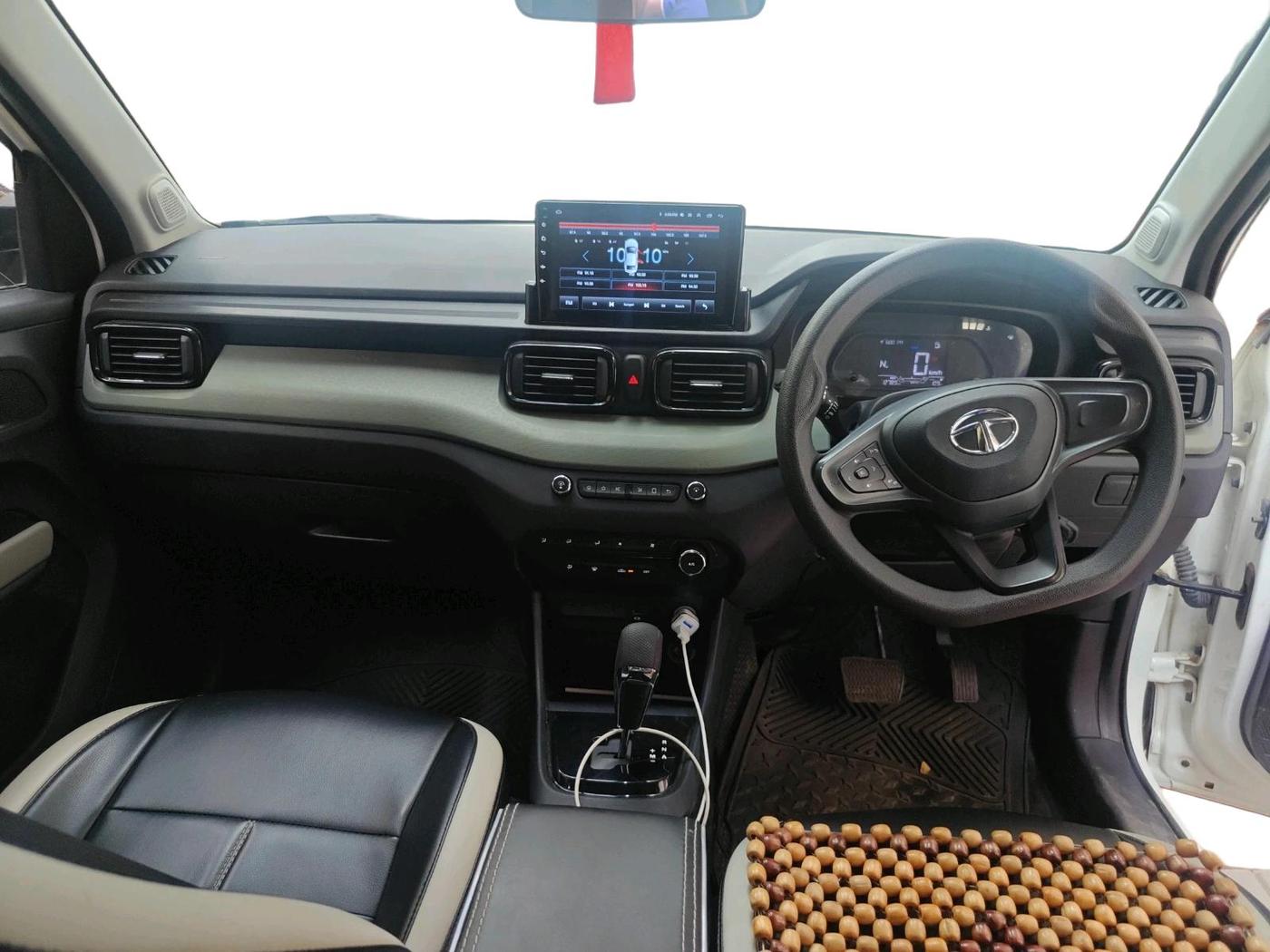 2023 Tata PUNCH ADVENTURE AMT, Petrol, Automatic, 12,789 km, interior