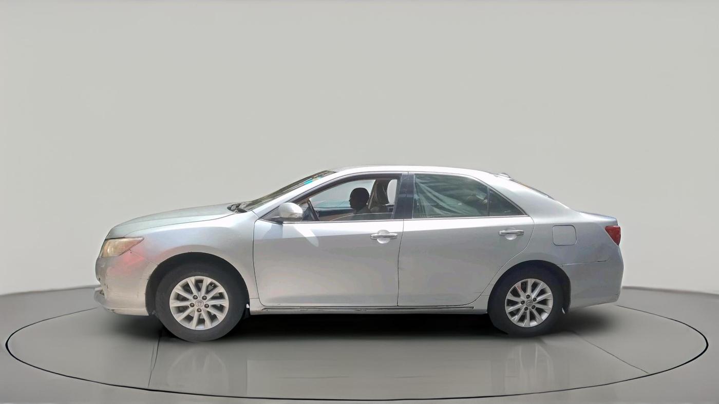 2014 Toyota Camry 2.5L AT, Petrol, Automatic, 1,13,050 km, exterior