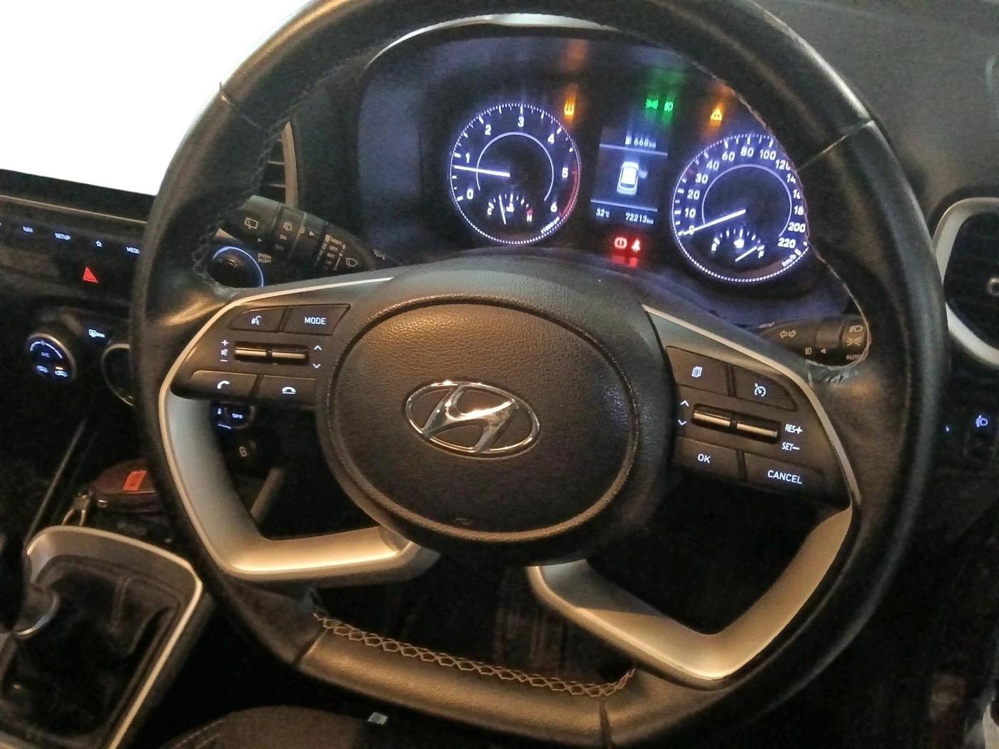 2020 Hyundai VENUE SX (O) 1.5 CRDI, Diesel, Manual, 72,213 km, interior