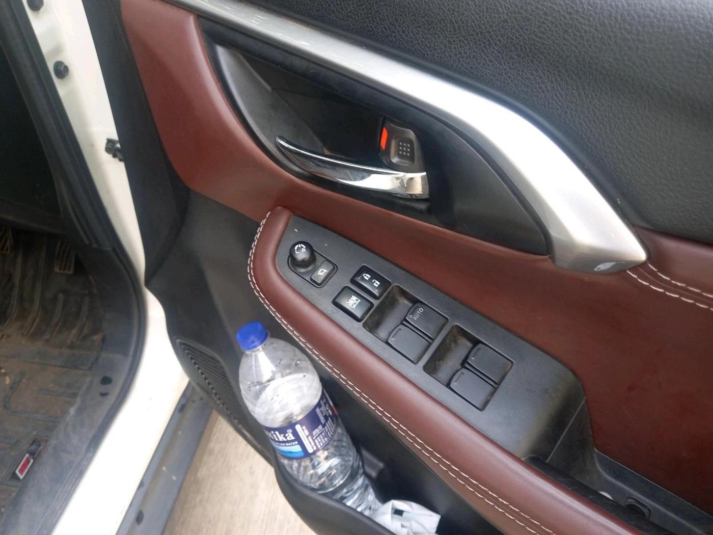 2024 Maruti Grand Vitara SIGMA SMART HYBRID, Petrol, Manual, 26,965 km, interior