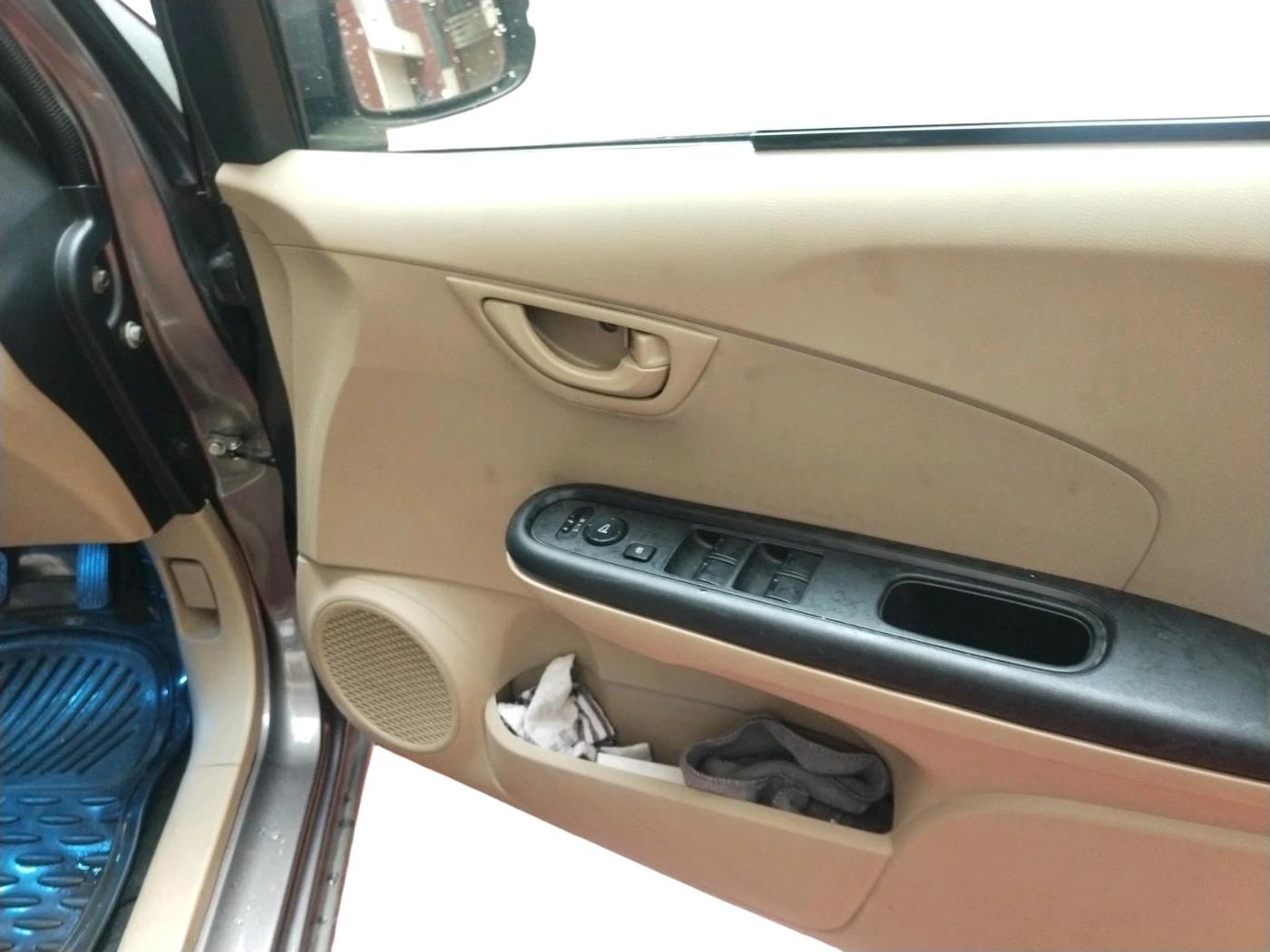 2015 Honda Amaze 1.2L I-VTEC S, Petrol, Manual, 63,806 km, interior