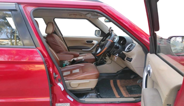 2016 Mahindra TUV300 T8, Diesel, Manual, 1,98,906 km, interior