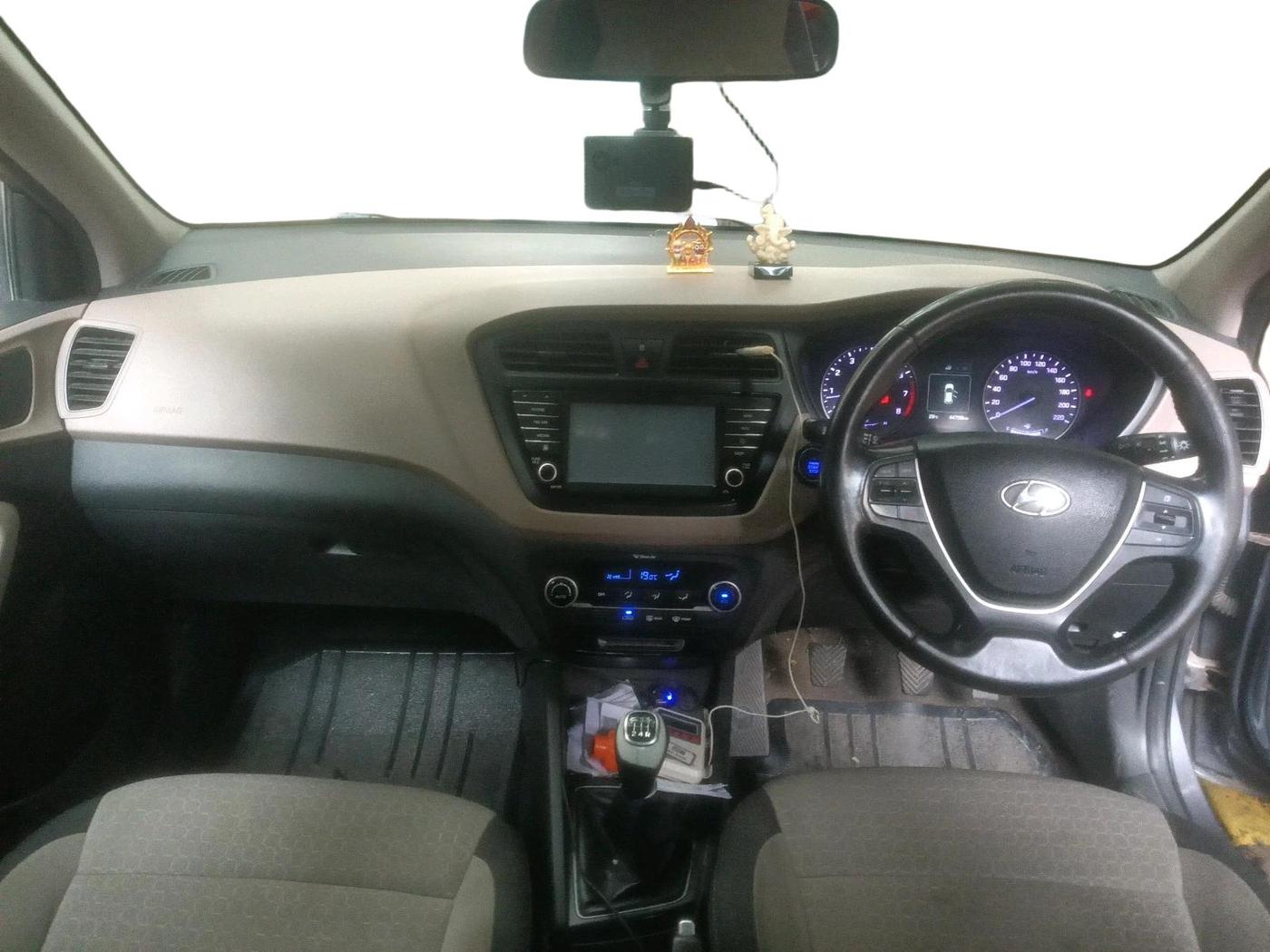 2017 Hyundai Elite i20 ASTA 1.2, Petrol, Manual, 44,759 km, interior