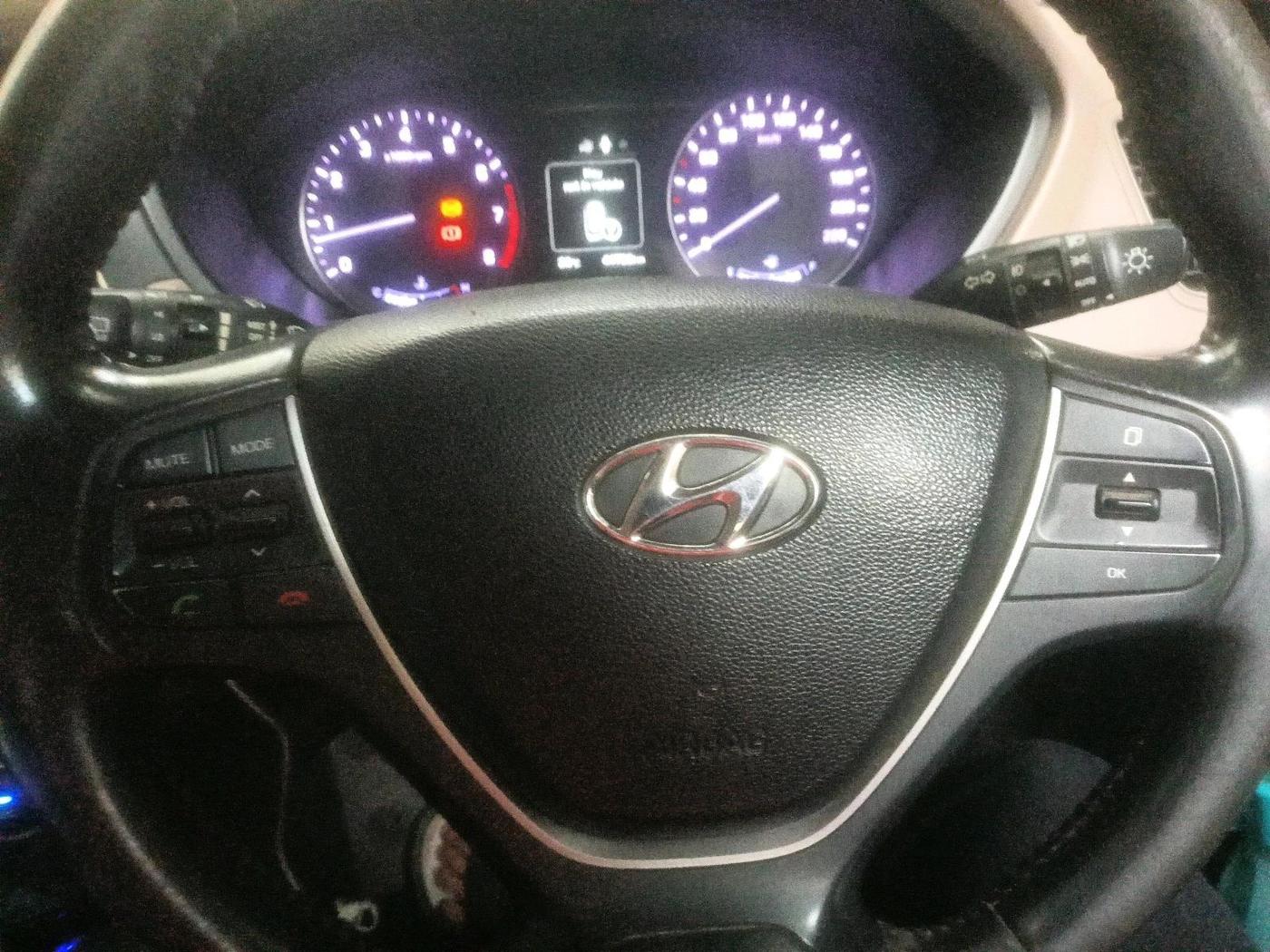 2017 Hyundai Elite i20 ASTA 1.2, Petrol, Manual, 44,759 km, interior