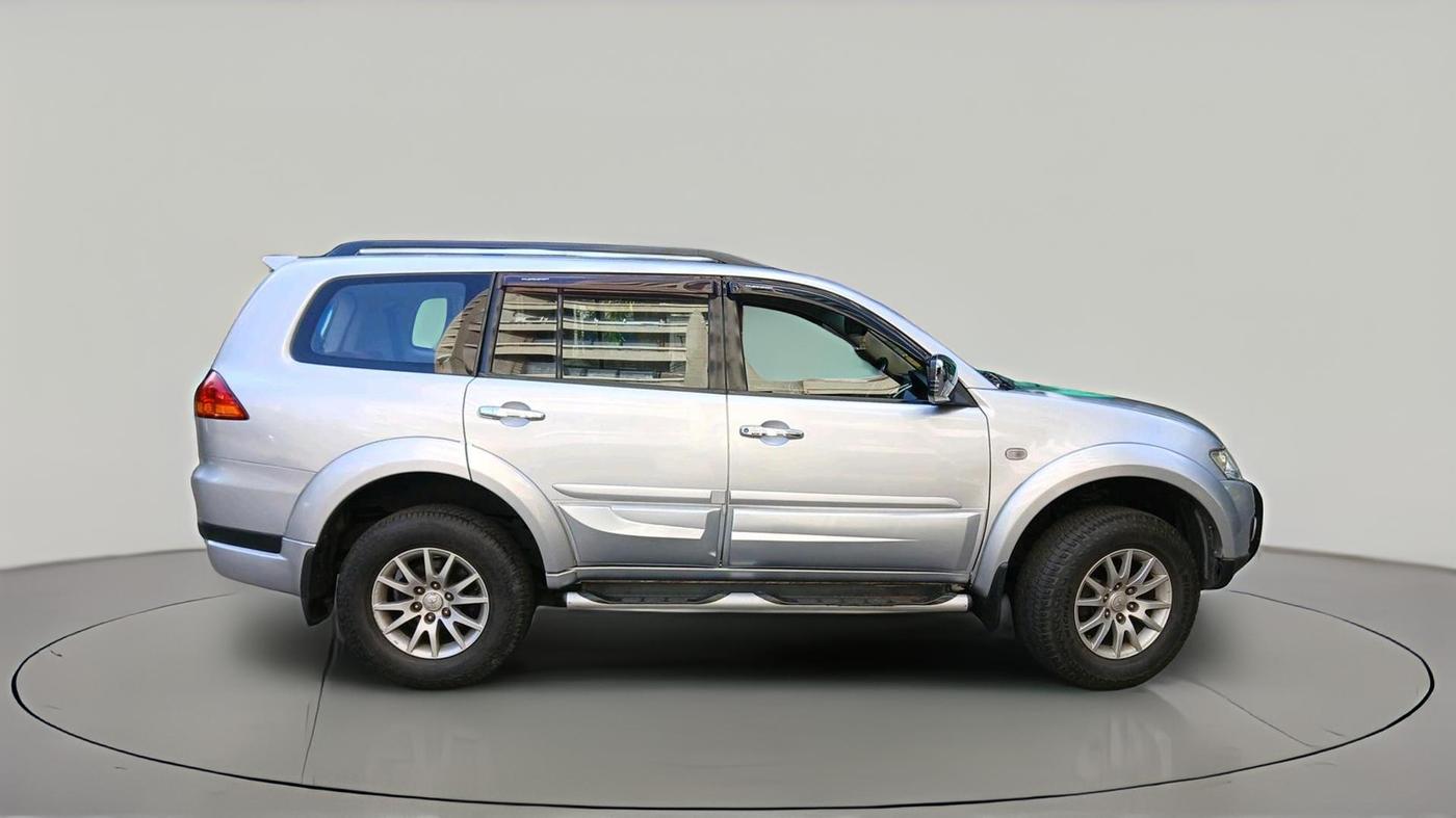 2012 Mitsubishi Pajero Sport 2.5 MT 4X4, Diesel, Manual, 1,33,417 km, exterior
