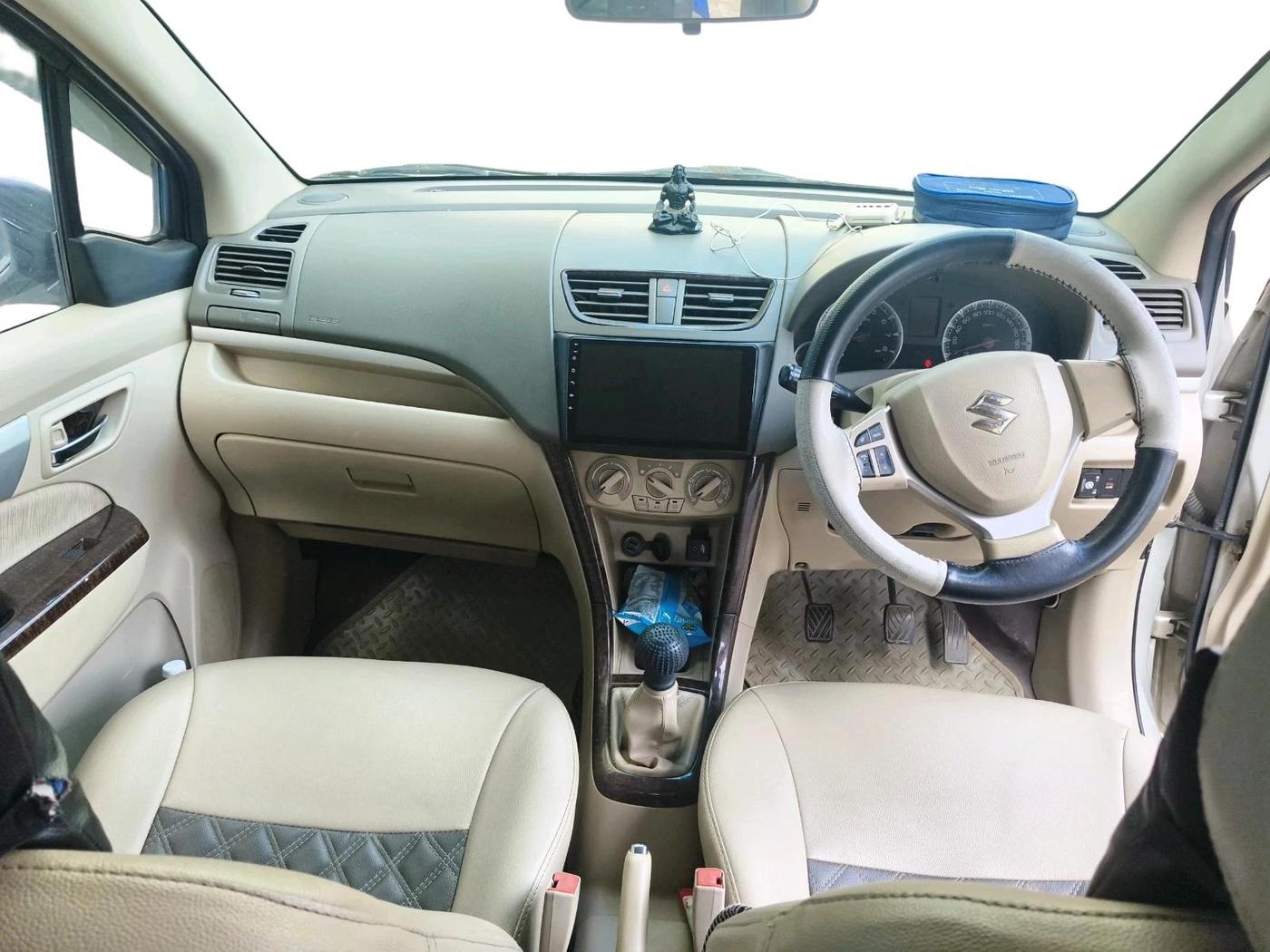 2015 Maruti Ertiga ZXI, CNG, Manual, 73,188 km, interior