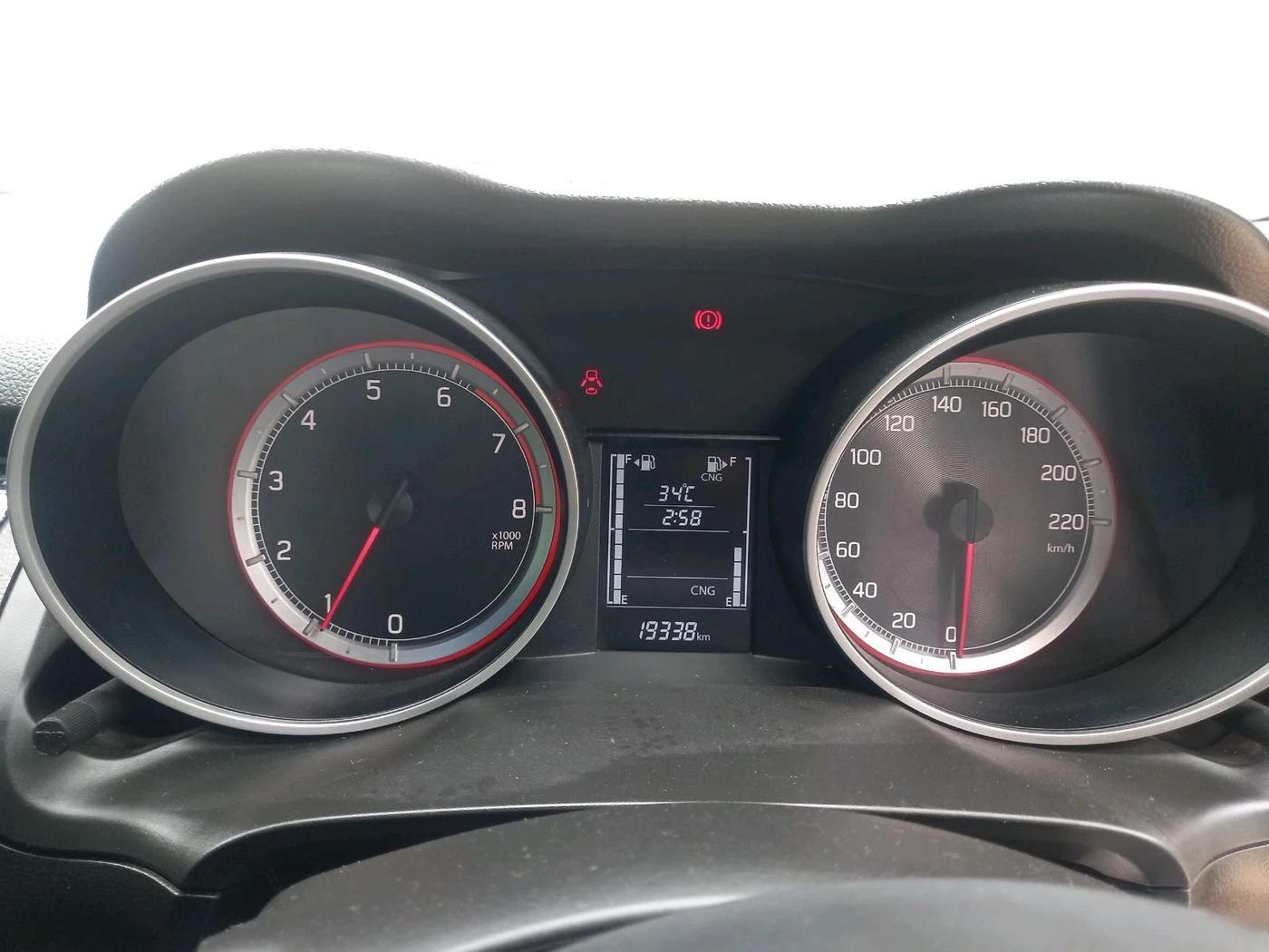 2023 Maruti Swift ZXI CNG, CNG, Manual, 19,338 km, interior