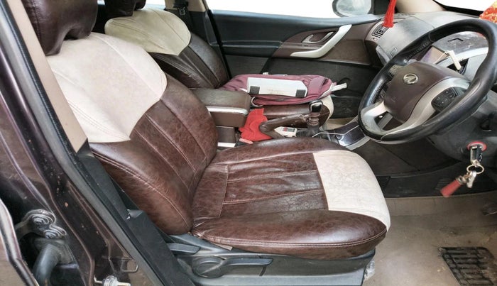 2012 Mahindra XUV500 W8, Diesel, Manual, 1,19,657 km, interior