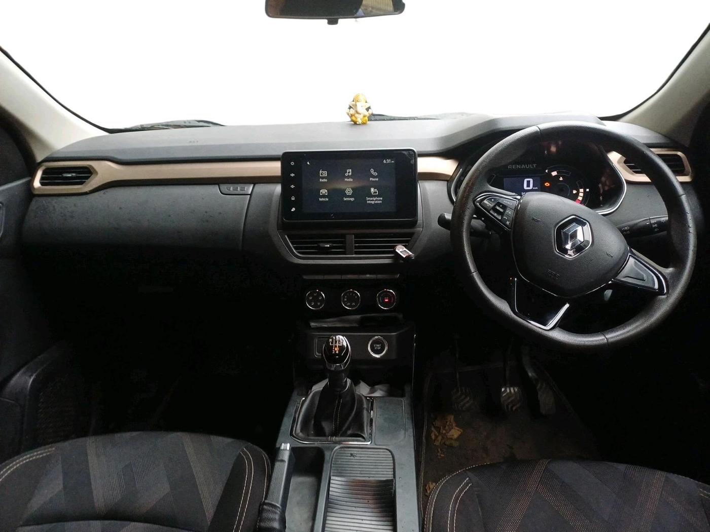 2021 Renault Kiger RXT (O) MT, Petrol, Manual, 35,911 km, interior