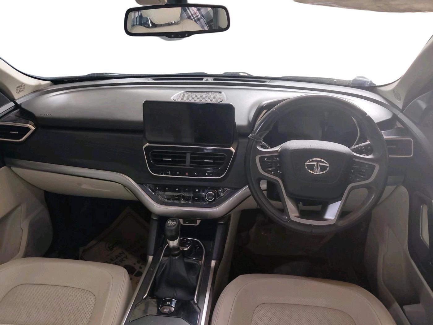 2023 Tata Safari XZ PLUS, Diesel, Manual, 20,689 km, interior