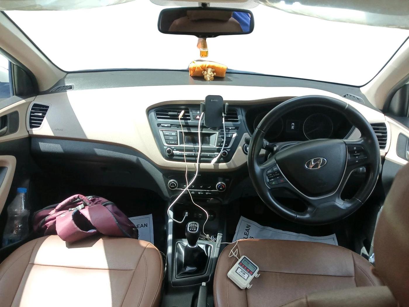 2015 Hyundai Elite i20 ASTA 1.2, Petrol, Manual, 33,500 km, interior