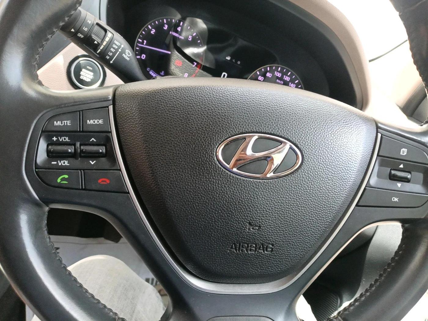 2015 Hyundai Elite i20 ASTA 1.2, Petrol, Manual, 33,500 km, interior