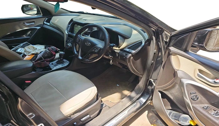 2016 Hyundai Santa Fe 2 WD AT, Diesel, Automatic, 70,152 km, interior