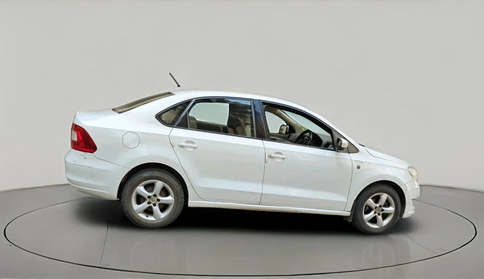 2013 Skoda Rapid ELEGANCE 1.6 MPI MT, Petrol, Manual, 94,297 km, exterior