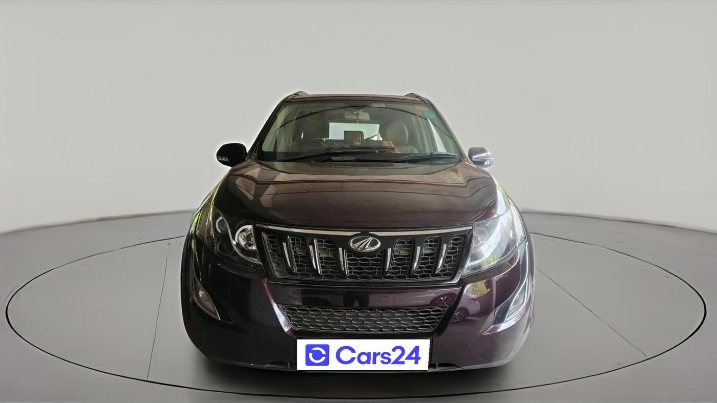 2016 Mahindra XUV500 W10 AT, Diesel, Automatic, 62,692 km, exterior