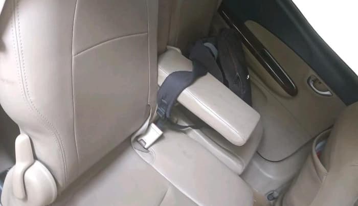 2014 Honda Mobilio 1.5L I-DTEC RS, Diesel, Manual, 1,98,532 km, interior