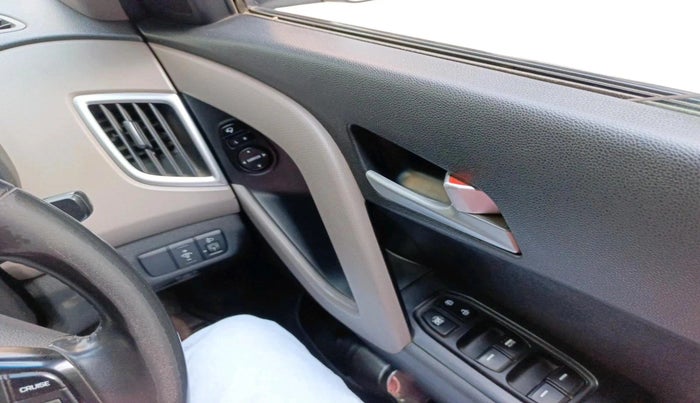 2018 Hyundai Creta SX AT 1.6 DIESEL, Diesel, Automatic, 88,435 km, interior