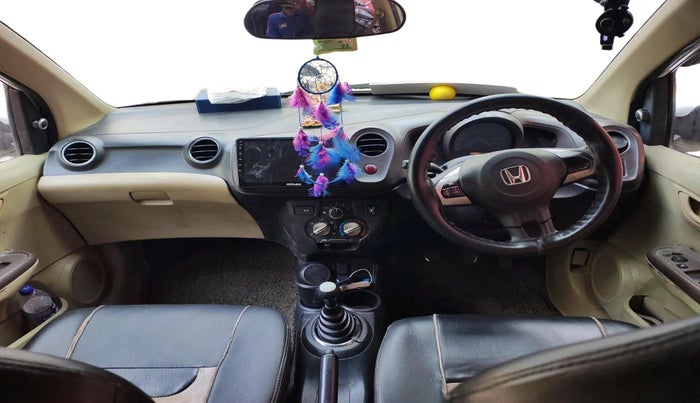 2013 Honda Amaze 1.2L I-VTEC S, CNG, Manual, 1,09,397 km, interior