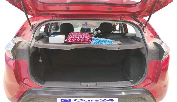 2018 Tata NEXON XM PETROL, Petrol, Manual, 72,801 km, exterior