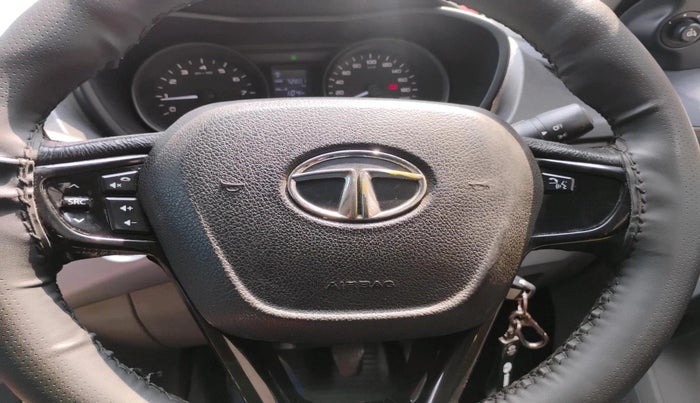 2018 Tata NEXON XM PETROL, Petrol, Manual, 72,801 km, interior