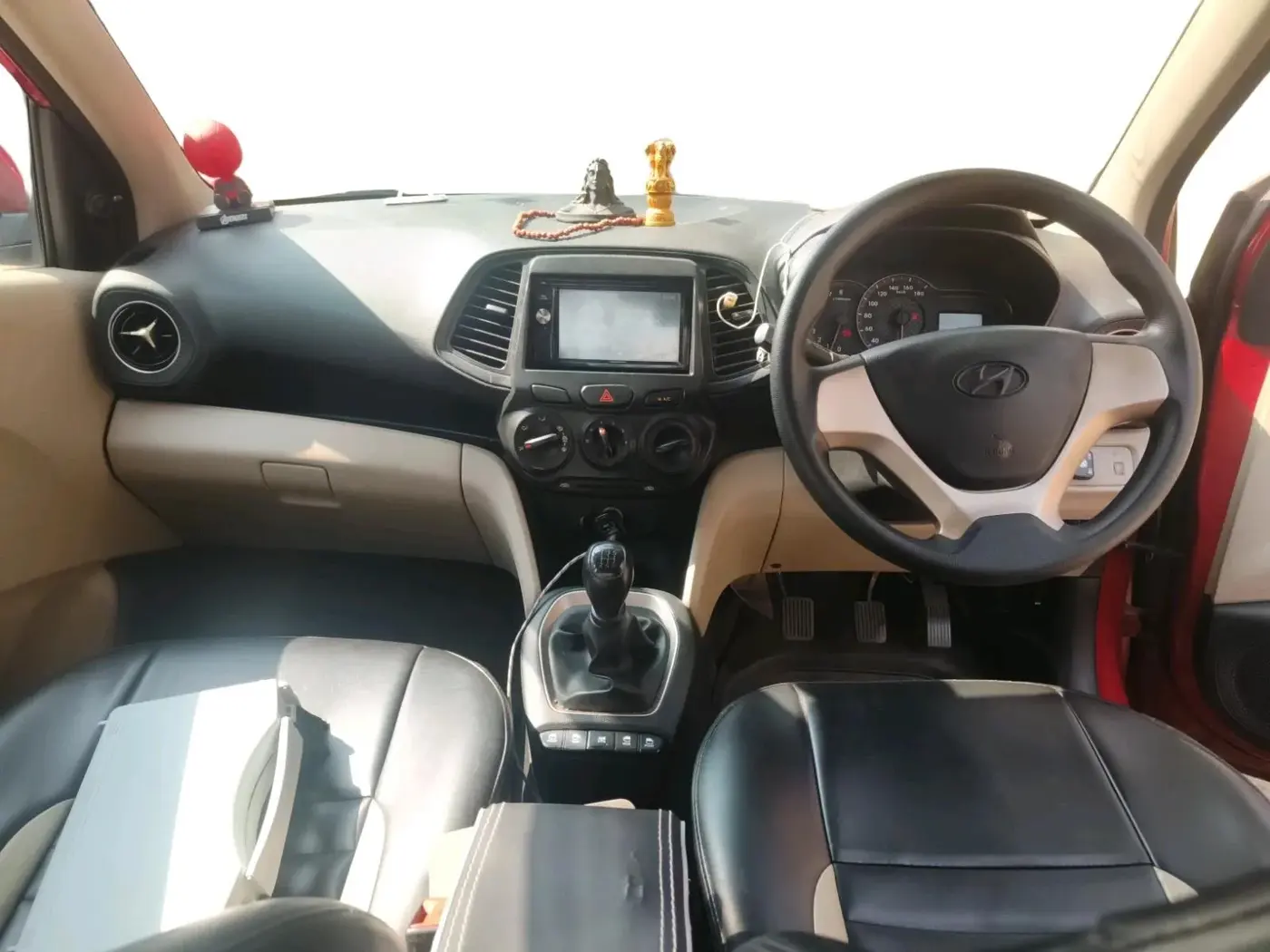 2019 Hyundai NEW SANTRO MAGNA, CNG, Manual, 72,000 km, interior