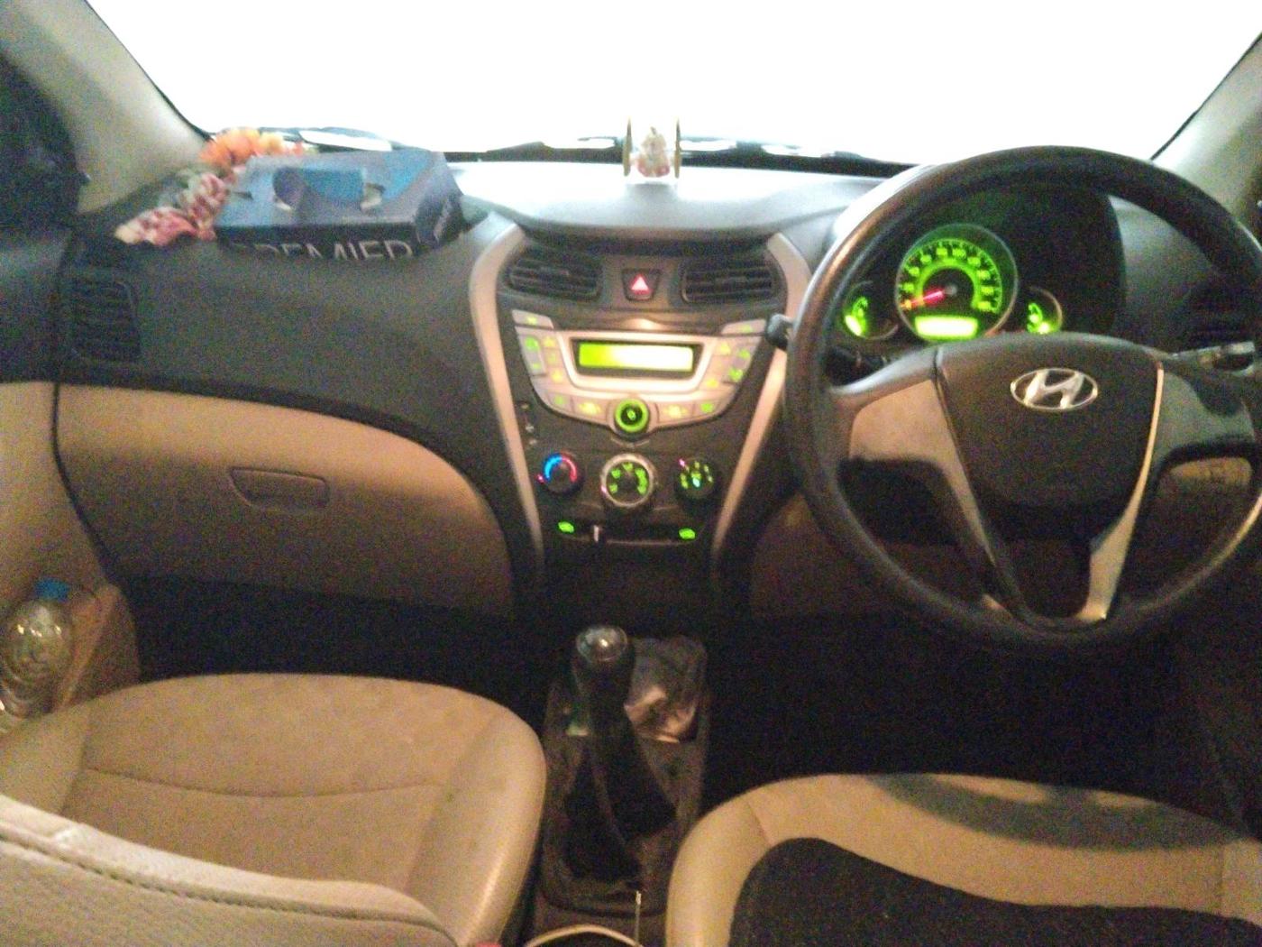 2017 Hyundai Eon SPORTZ, Petrol, Manual, 1,27,656 km, interior