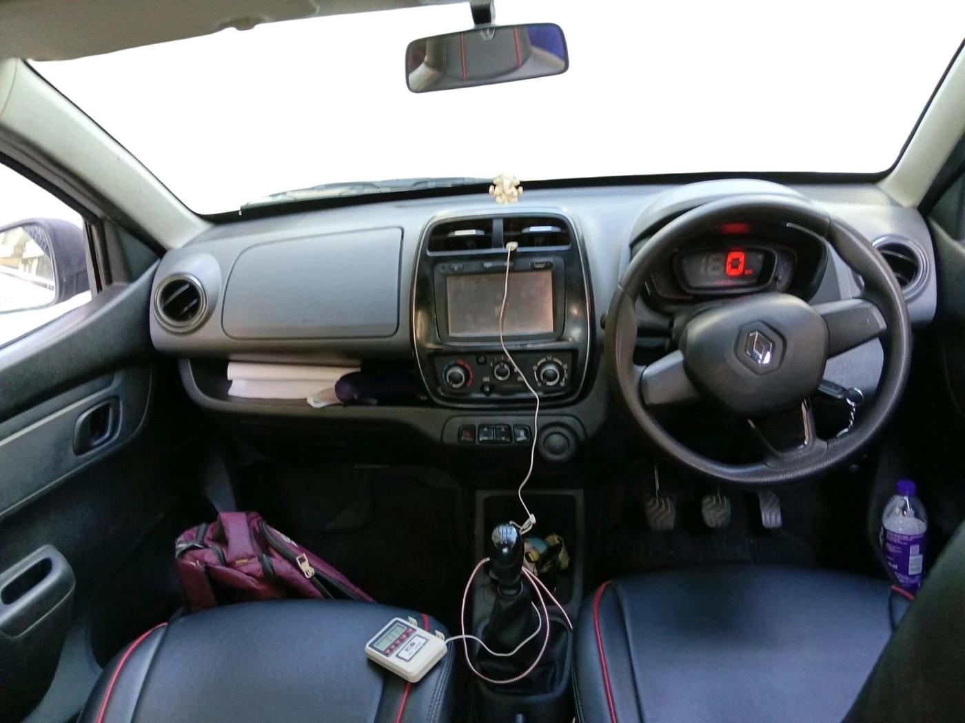2017 Renault Kwid RXT 1.0, Petrol, Manual, 79,379 km, interior