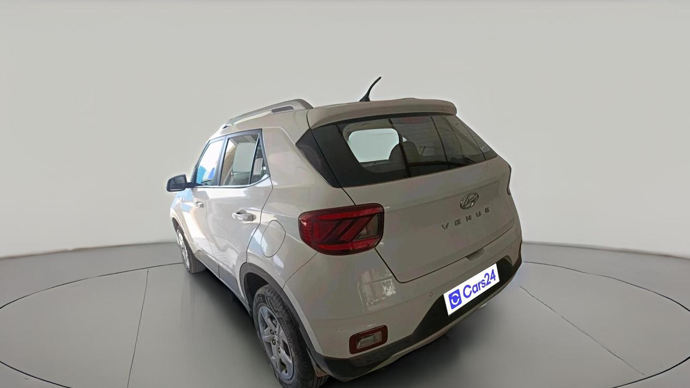 2020 Hyundai VENUE S 1.2, Petrol, Manual, 17,526 km, exterior