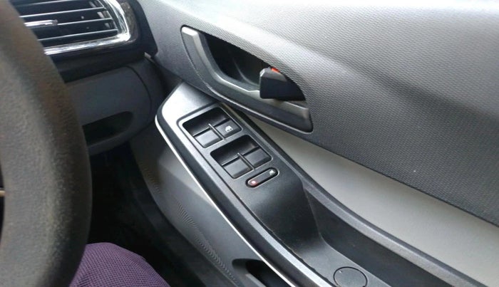 2022 Tata Tiago XT CNG, CNG, Manual, 48,258 km, interior