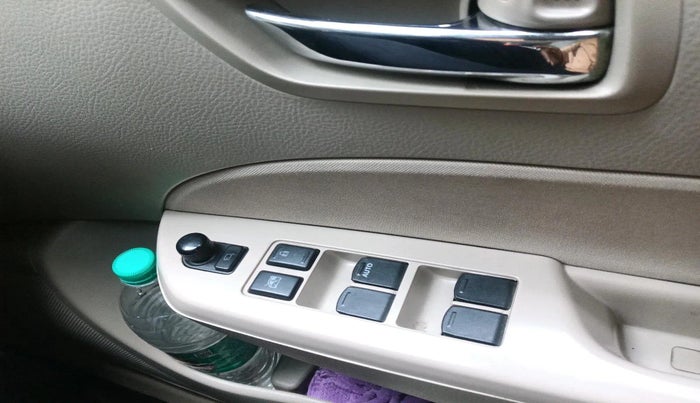 2016 Maruti Swift Dzire VXI AT, Petrol, Automatic, 1,27,746 km, interior