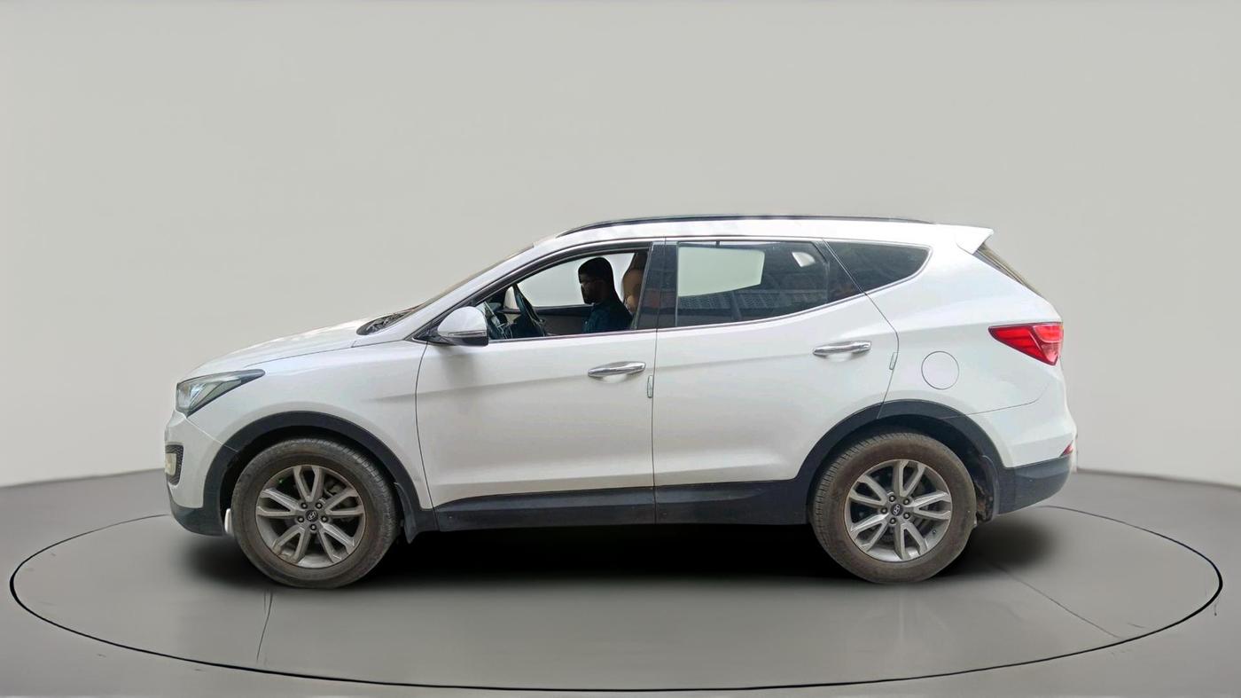 2015 Hyundai Santa Fe 2 WD AT, Diesel, Automatic, 92,430 km, exterior
