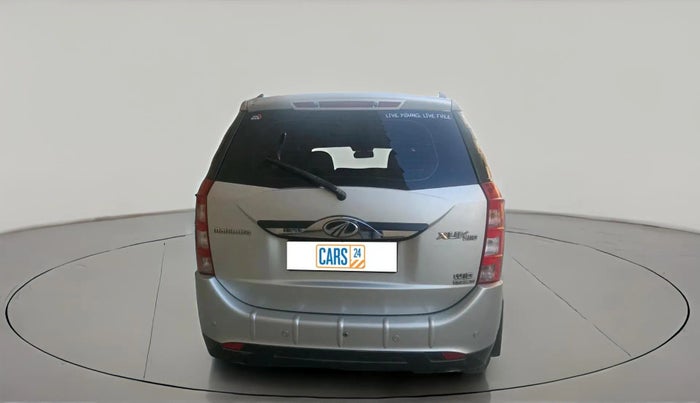 2016 Mahindra XUV500 W10 AT, Diesel, Automatic, 1,30,373 km, exterior