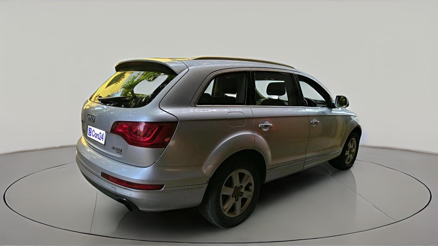2011 Audi Q7 3.0 TDI QUATTRO, Diesel, Automatic, 1,03,348 km, exterior