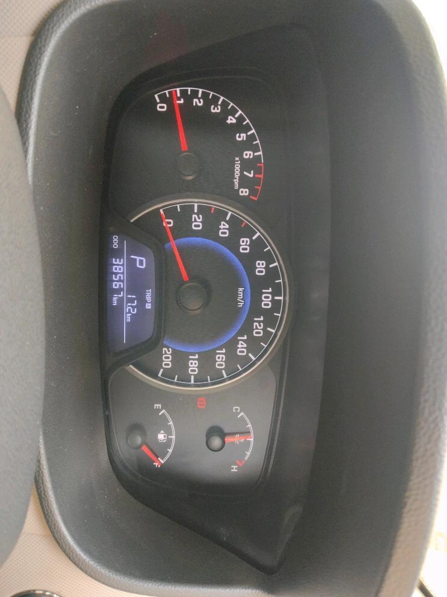 2015 Hyundai Grand i10 ASTA AT 1.2 KAPPA VTVT, Petrol, Automatic, 38,576 km, interior
