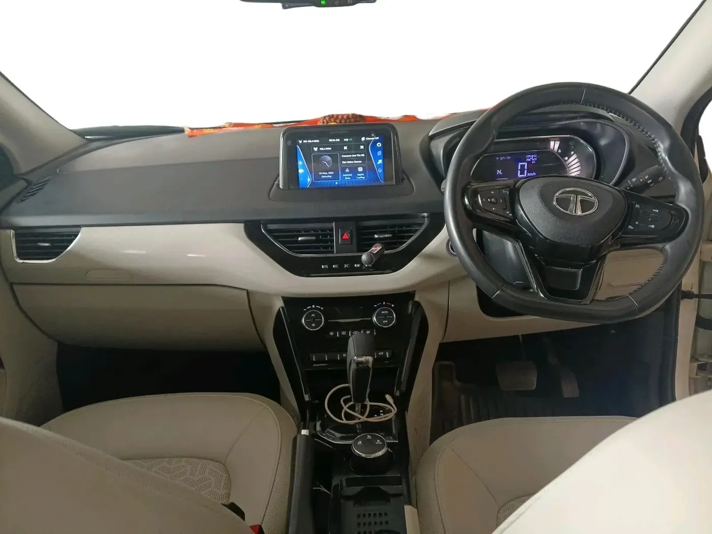 2023 Tata NEXON XZA PLUS LUXURY SUNROOF PETROL, Petrol, Automatic, 29,836 km, interior