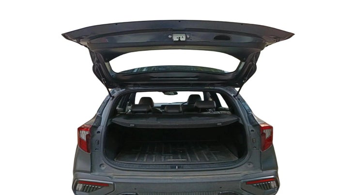 2024 KIA SELTOS  X LINE 1.5 TURBO PETROL DCT, Petrol, Automatic, 12,255 km, exterior