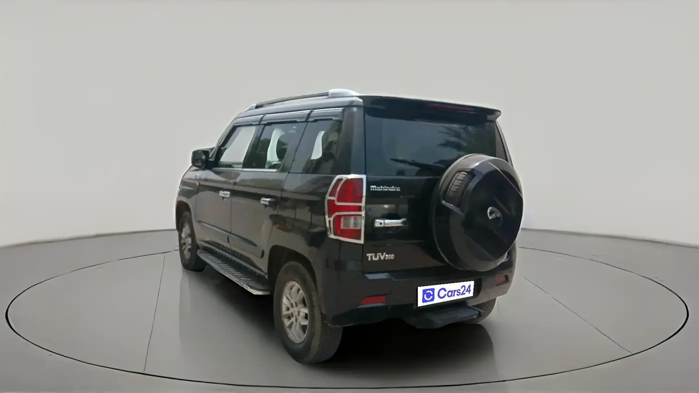 2015 Mahindra TUV300 T8, Diesel, Manual, 1,55,624 km, exterior