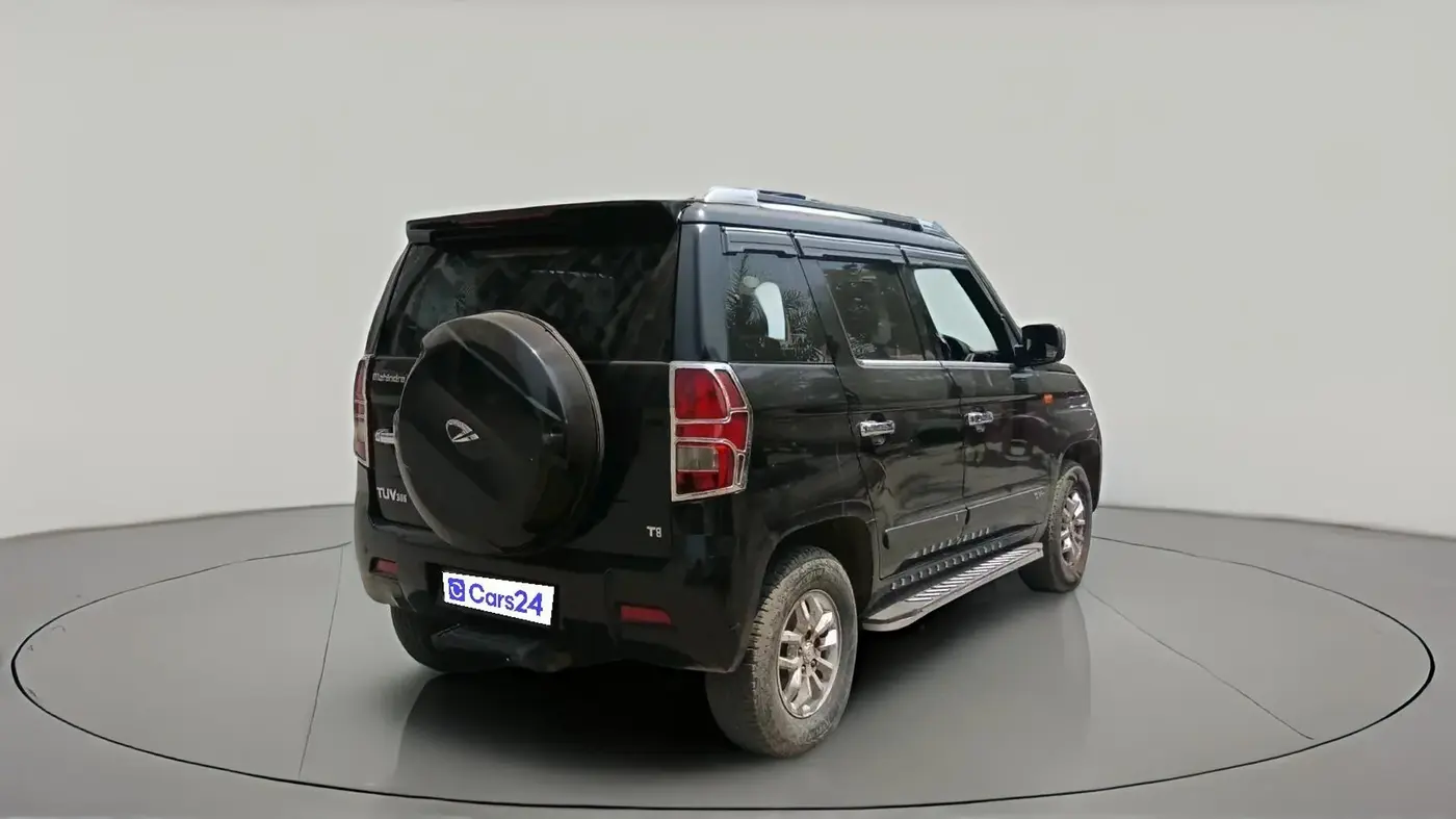 2015 Mahindra TUV300 T8, Diesel, Manual, 1,55,624 km, exterior