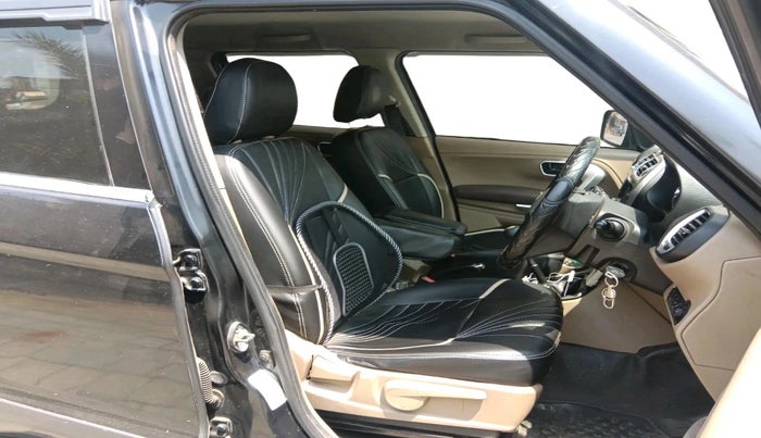 2015 Mahindra TUV300 T8, Diesel, Manual, 1,55,624 km, interior