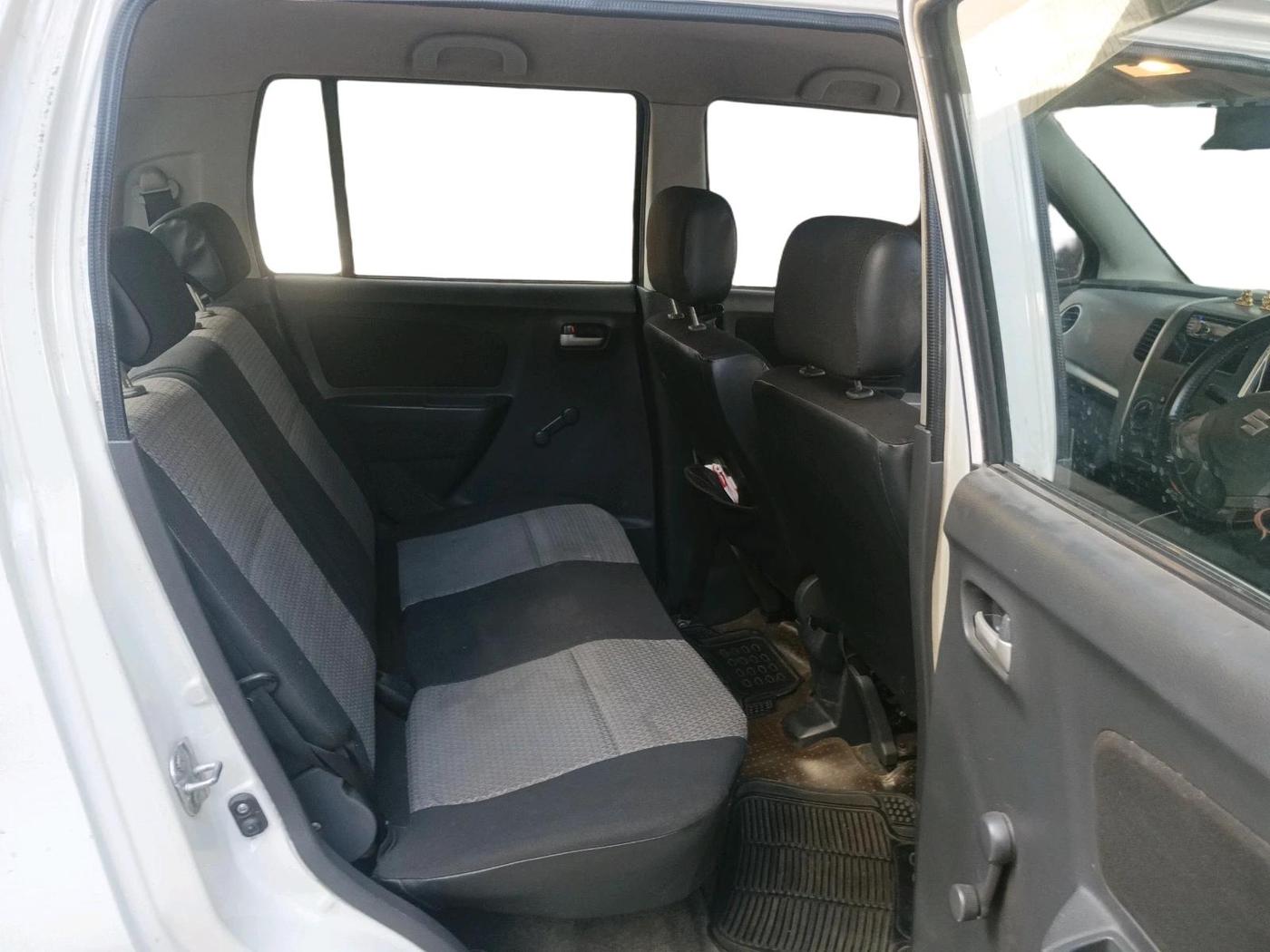2012 Maruti Wagon R 1.0 LXI CNG, CNG, Manual, 1,53,235 km, interior