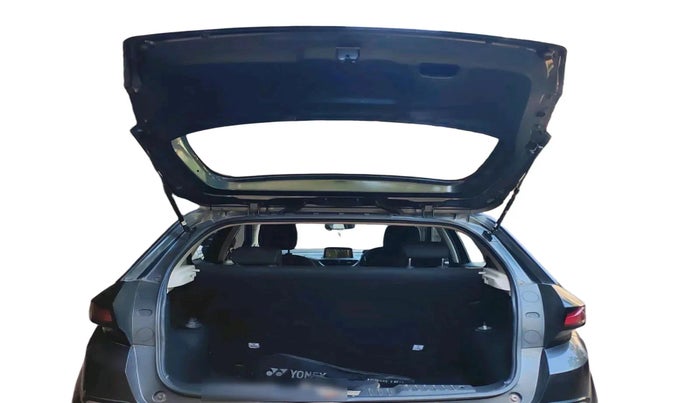 2021 Tata ALTROZ XZ PETROL, Petrol, Manual, 46,557 km, exterior