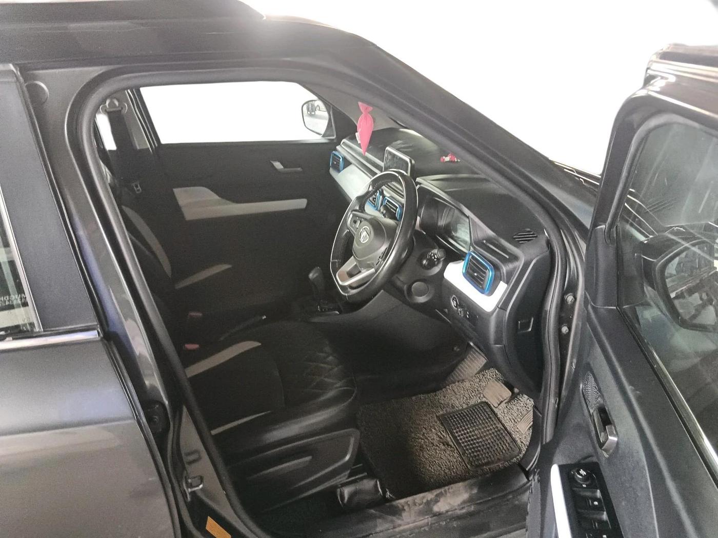2022 Tata PUNCH CREATIVE  AMT, CNG, Automatic, 71,732 km, interior
