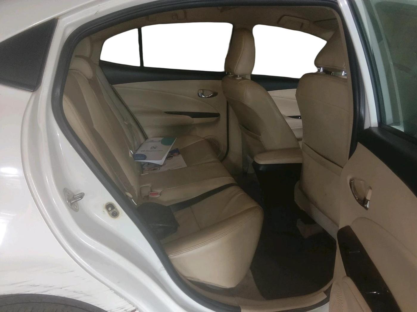 2018 Toyota YARIS VX CVT, Petrol, Automatic, 1,18,492 km, interior