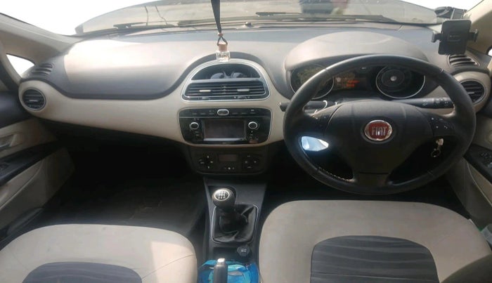 2018 Fiat URBAN CROSS EMOTION MULTIJET 1.3, Diesel, Manual, 96,089 km, interior