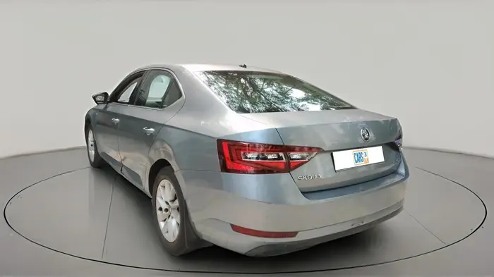 2016 Skoda Superb L&K 1.8 TSI AT, Petrol, Automatic, 1,06,178 km, exterior