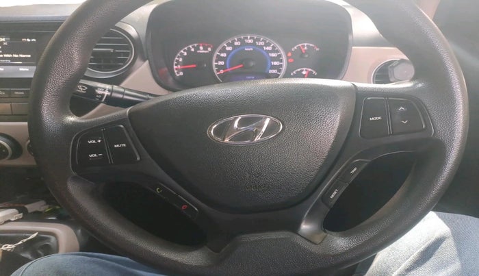 2017 Hyundai Grand i10 SPORTZ U2 1.2 CRDI, Diesel, Manual, 96,897 km, interior